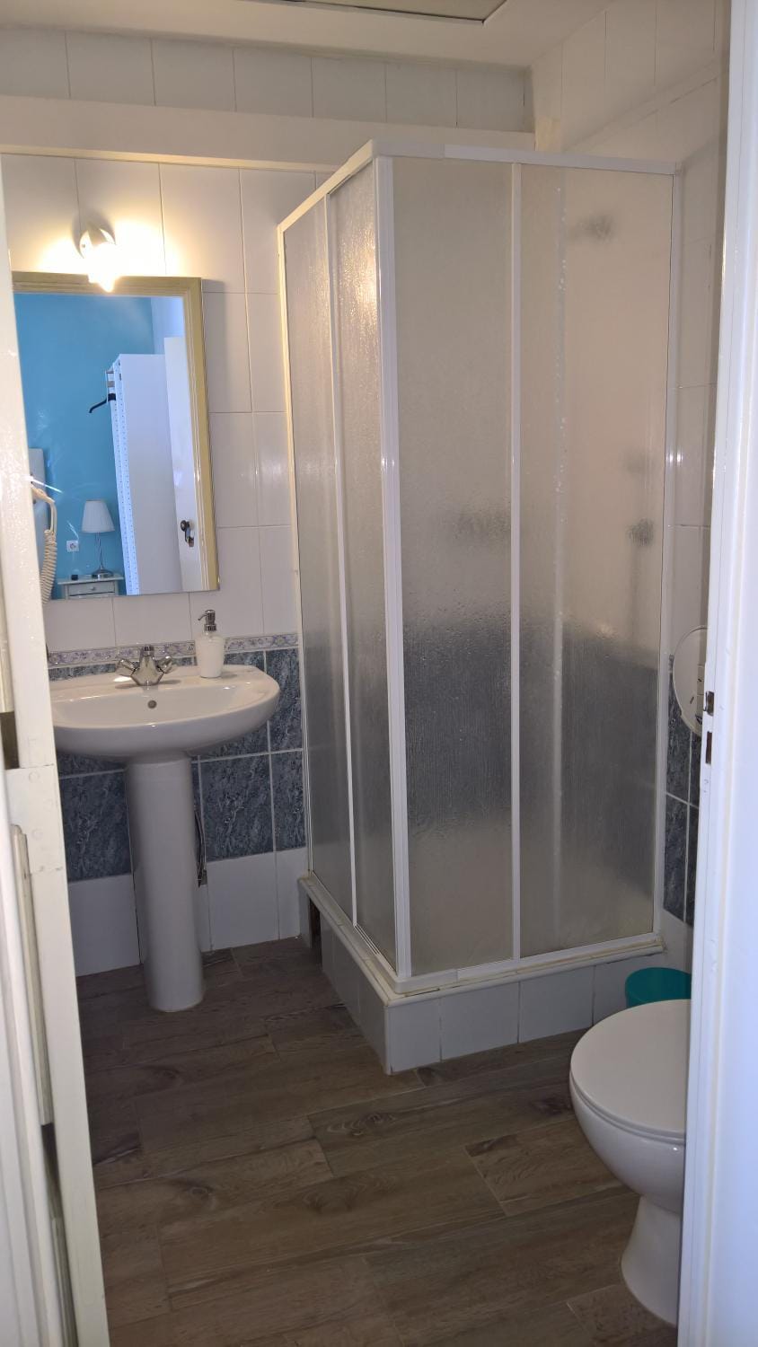 Shower, Bathroom
