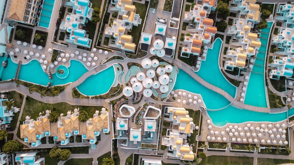 Property building, Swimming pool