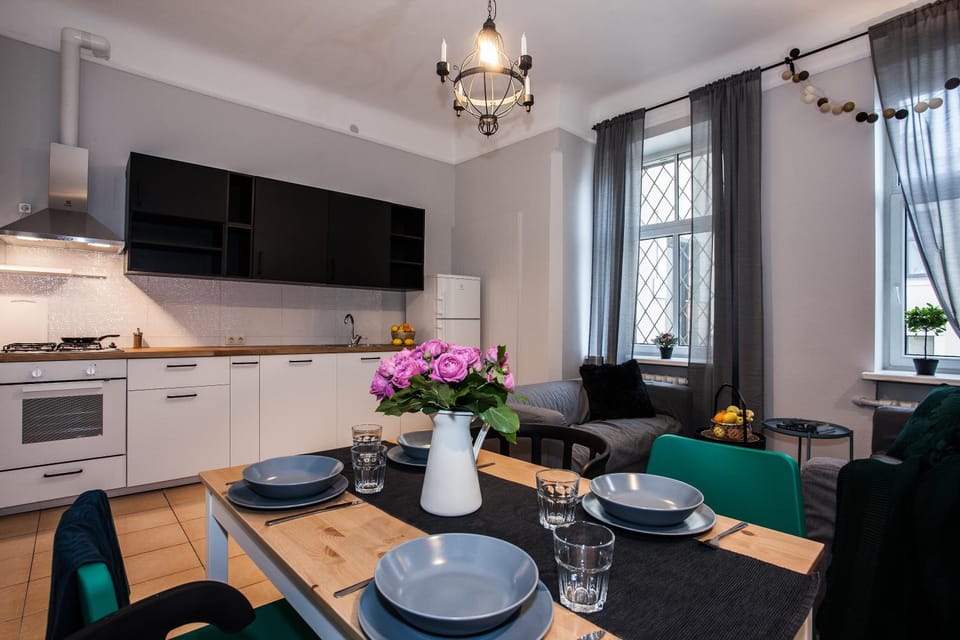 Kitchen or kitchenette, Living room