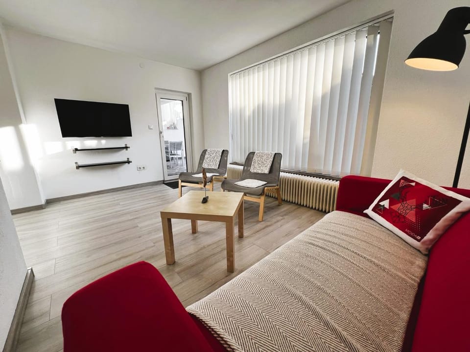 Communal lounge/ TV room, TV and multimedia, Living room, Photo of the whole room
