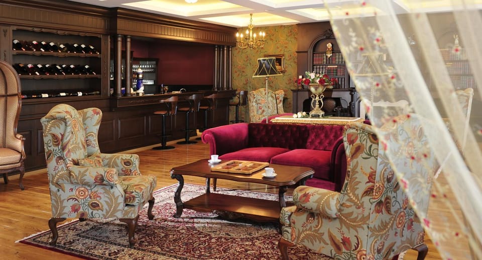 Lounge or bar