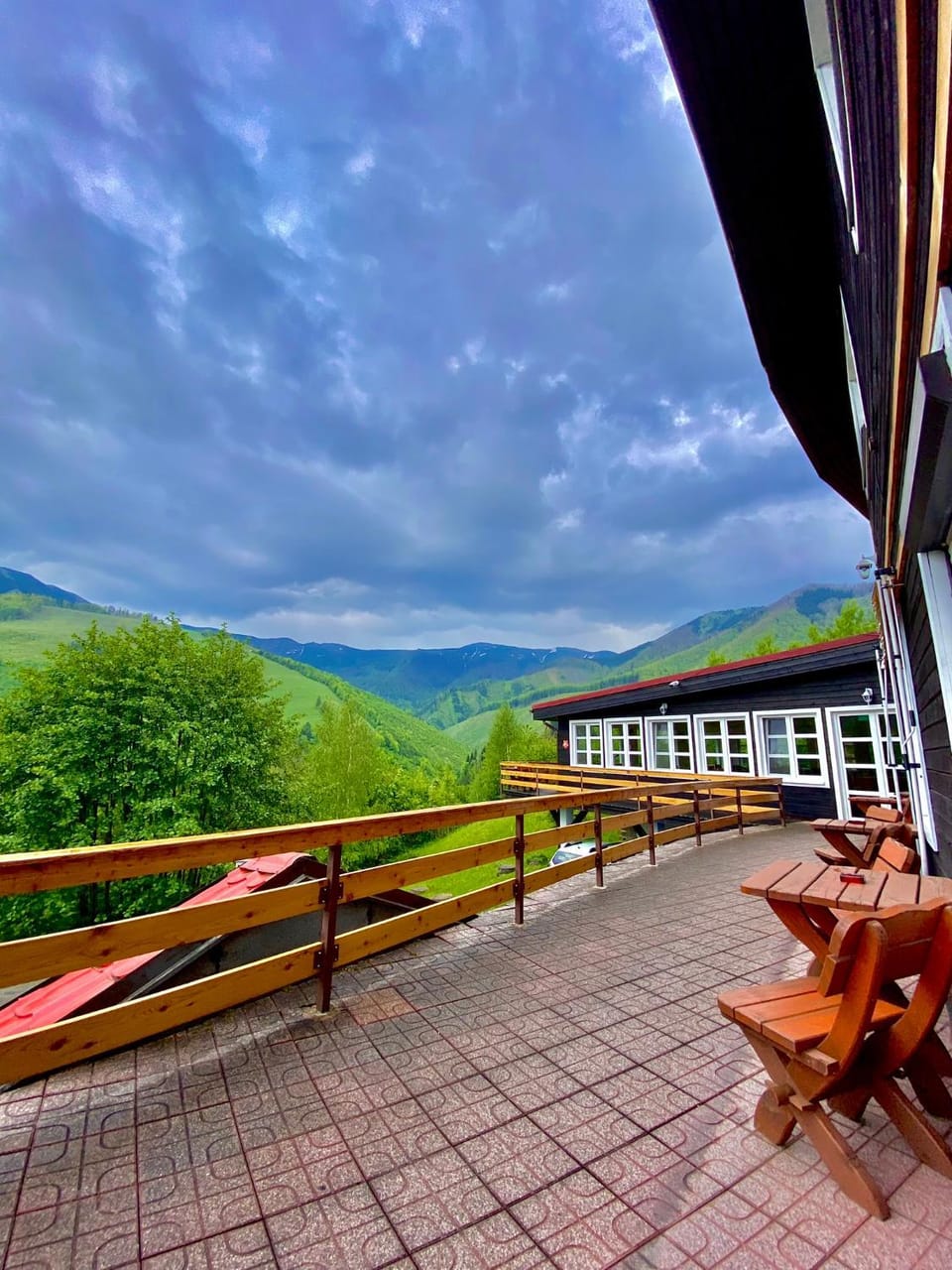 Restaurant/places to eat, Day, Natural landscape, View (from property/room), Balcony/Terrace, Balcony/Terrace, Mountain view