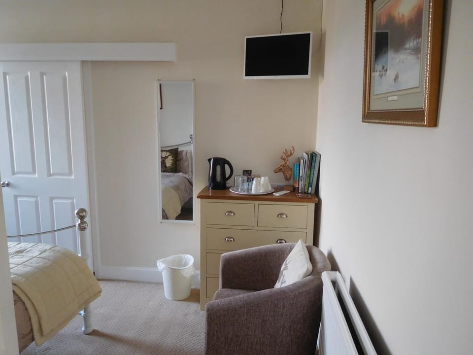 The Castle B&B Bed and Breakfast in Inverness