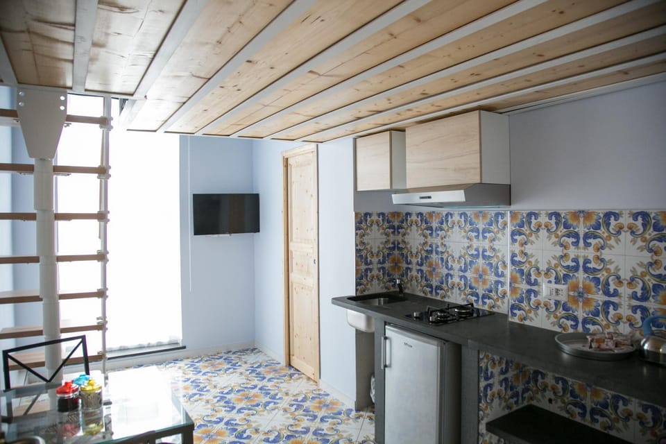 Kitchen or kitchenette, Living room, Dining area