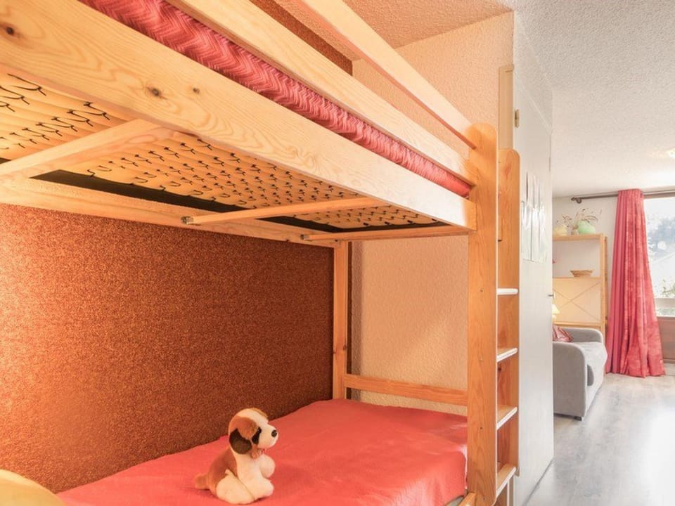 Studio lumineux 4 pers., balcon sud, parking - Serre-Chevalier - FR-1-330E-50 Apartment in Saint-Chaffrey