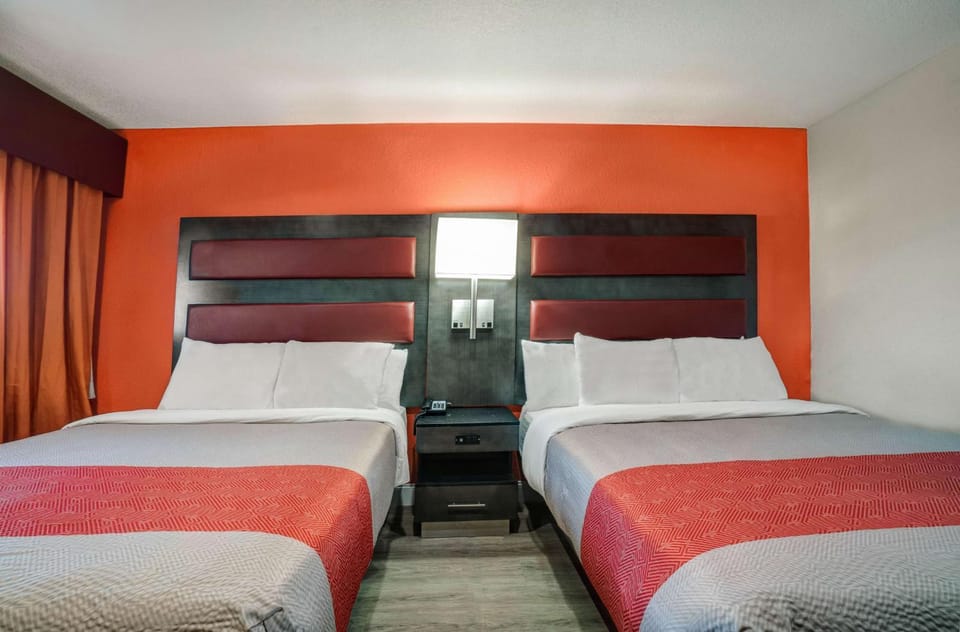 Photo of the whole room, On site