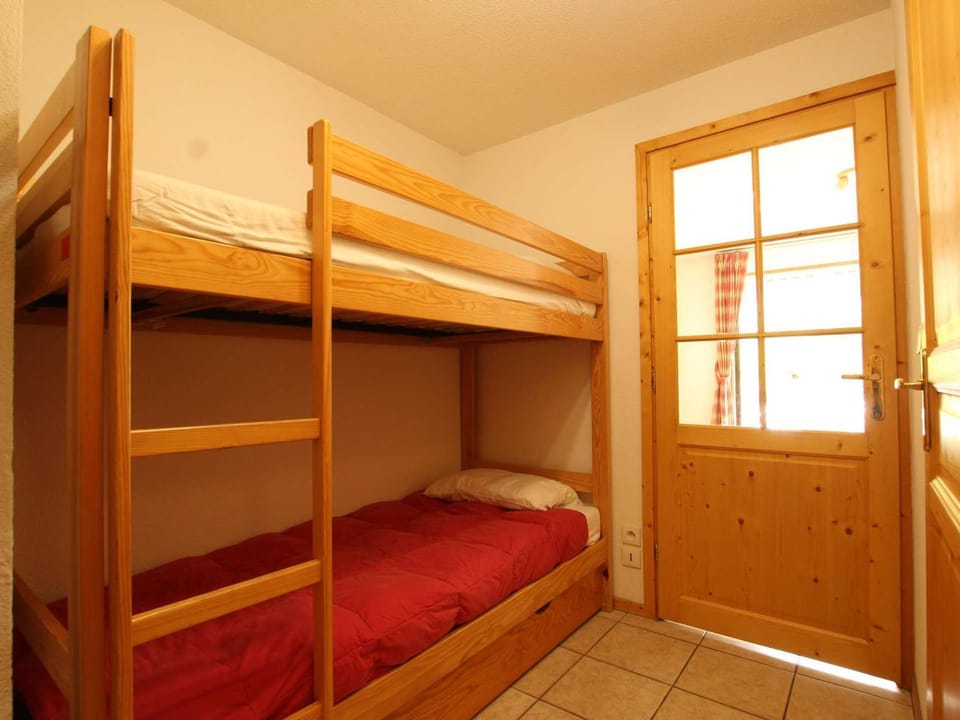 Studio lumineux avec terrasse sud. Serres-Chevalier, 4 personnes, équipements complets. - FR-1-330E-57 Apartment in Saint-Chaffrey
