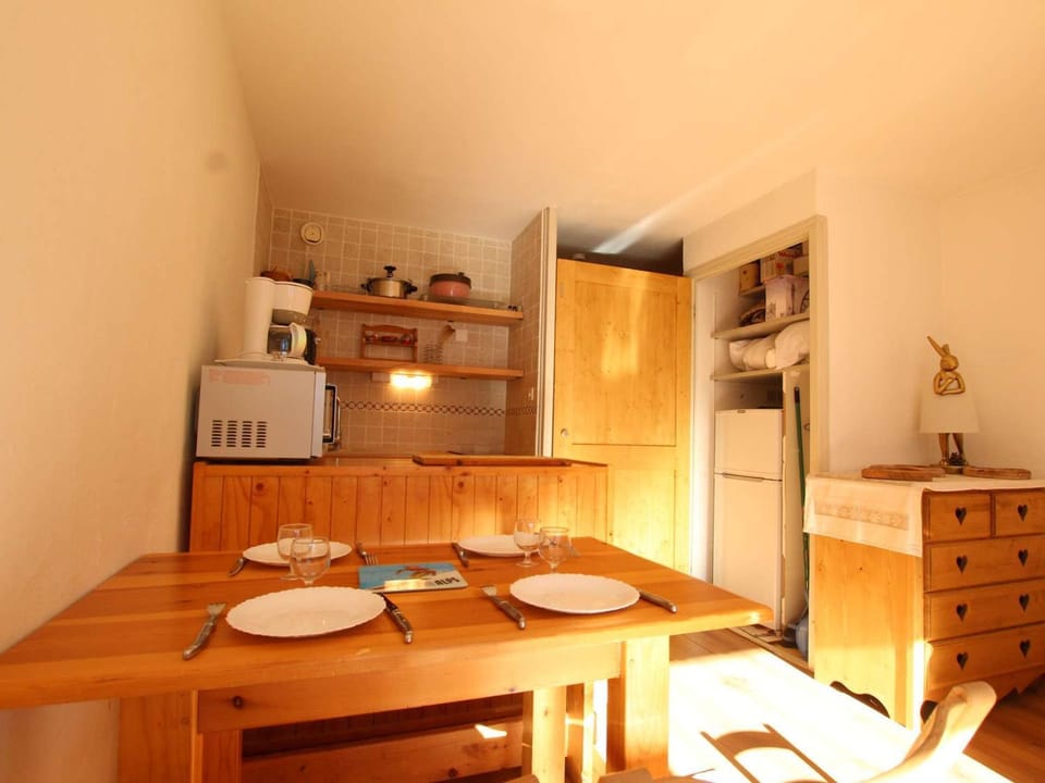 Studio cosy à Serre-Chevalier - 4 pers, balcon, proche commerces, casier à ski - FR-1-330E-61 Apartment in Saint-Chaffrey