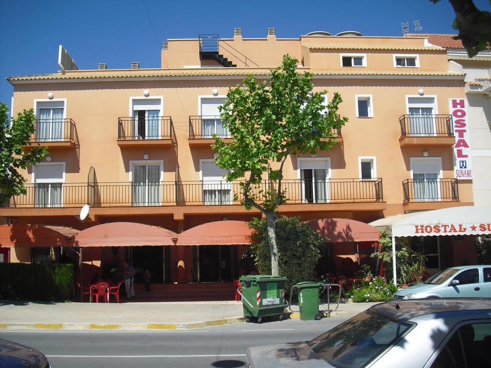 Hostal Sunami Bed and Breakfast in Marina Baixa