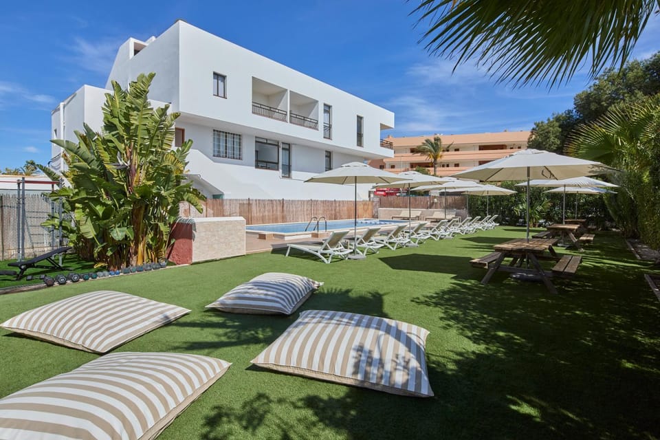 Property building, Patio, Day, Garden, Garden view, Pool view, Swimming pool