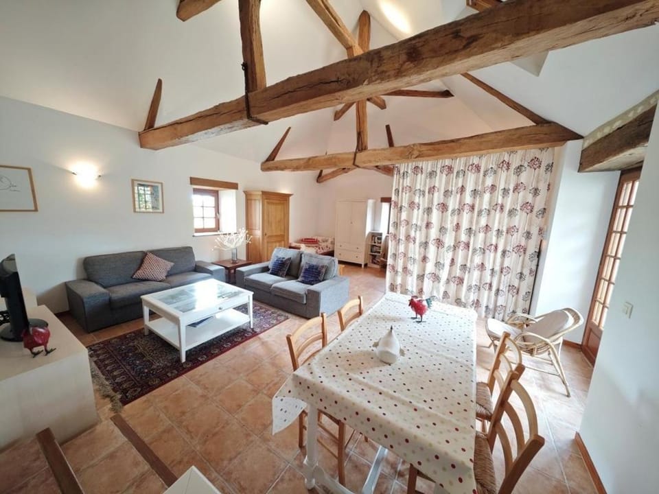 Charmante demeure du 17e en Touraine avec piscine privative Country House in Centre-Val de Loire