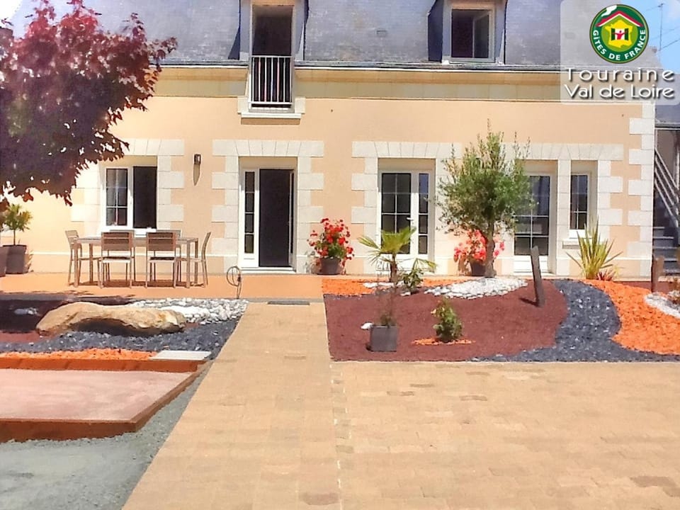 Maison en Touraine avec Spa et Sauna, proche Châteaux de la Loire Country House in Centre-Val de Loire