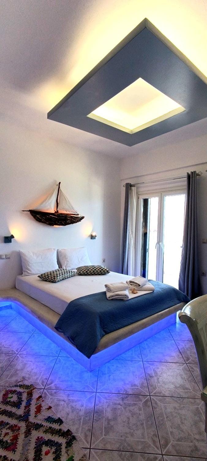 Enjoy Cyclades studios & suites Country House in Kea-Kythnos