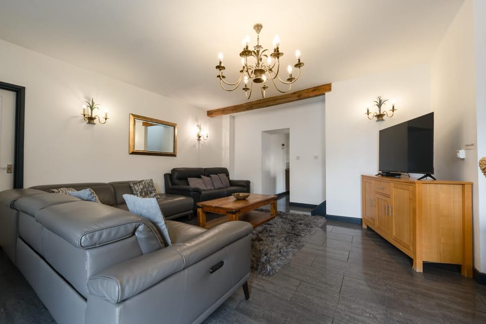 Communal lounge/ TV room, Seating area