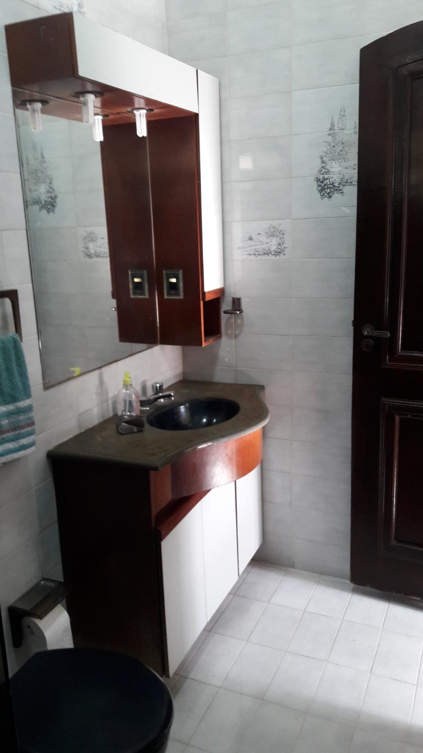 Bathroom, Decorative detail