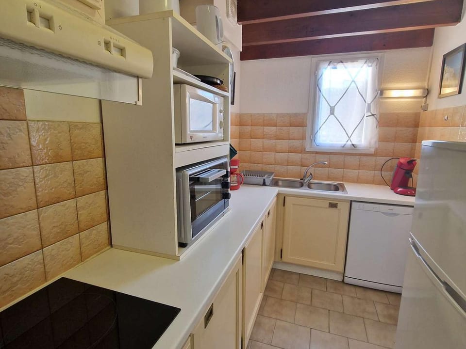 Maison confortable à 250m de la plage avec terrasse et parking - 7 couchages - FR-1-387-89 House in Marseillan