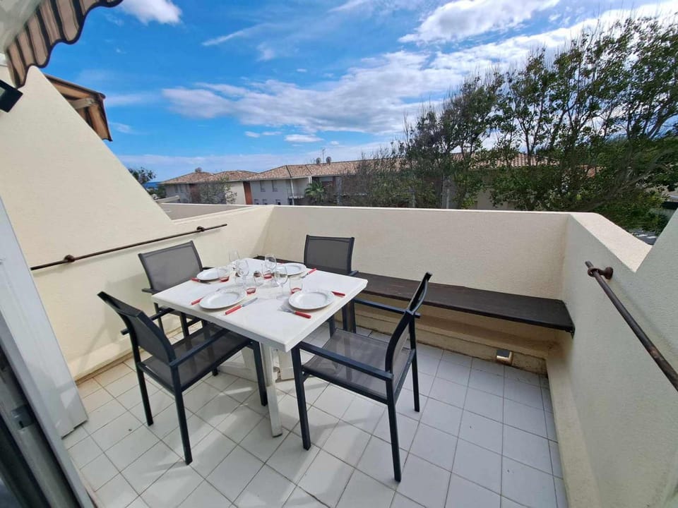Appartement 1 chambre et mezzanine, 4-6 couchages, parking privé - FR-1-326-505 Apartment in Marseillan
