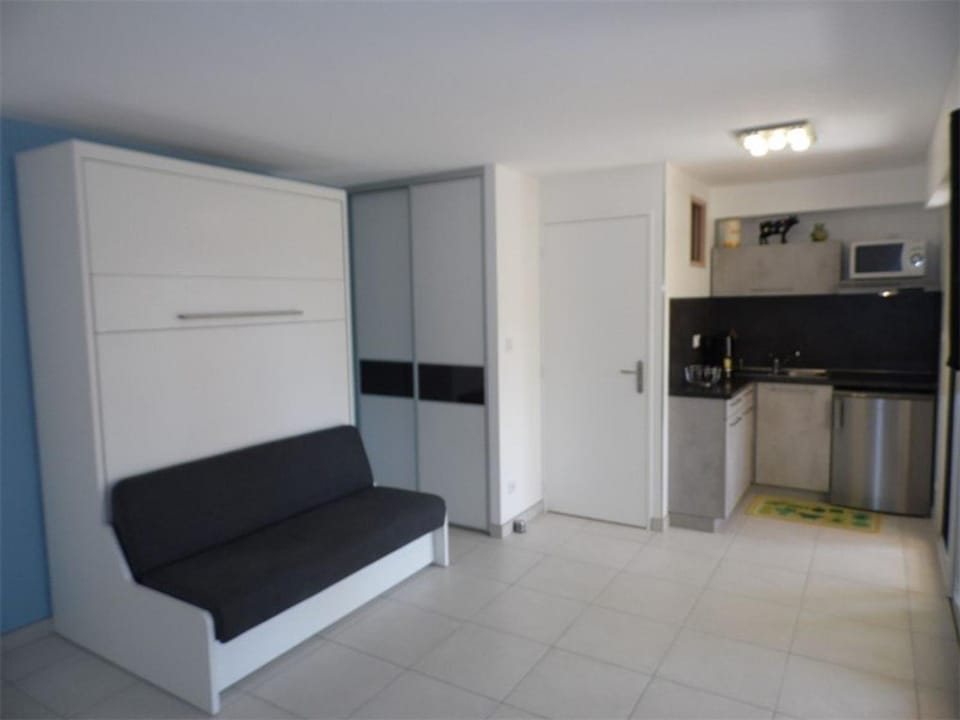 Studio confortable avec terrasse, accès direct plage et parking privé - FR-1-326-506 Apartment in Marseillan