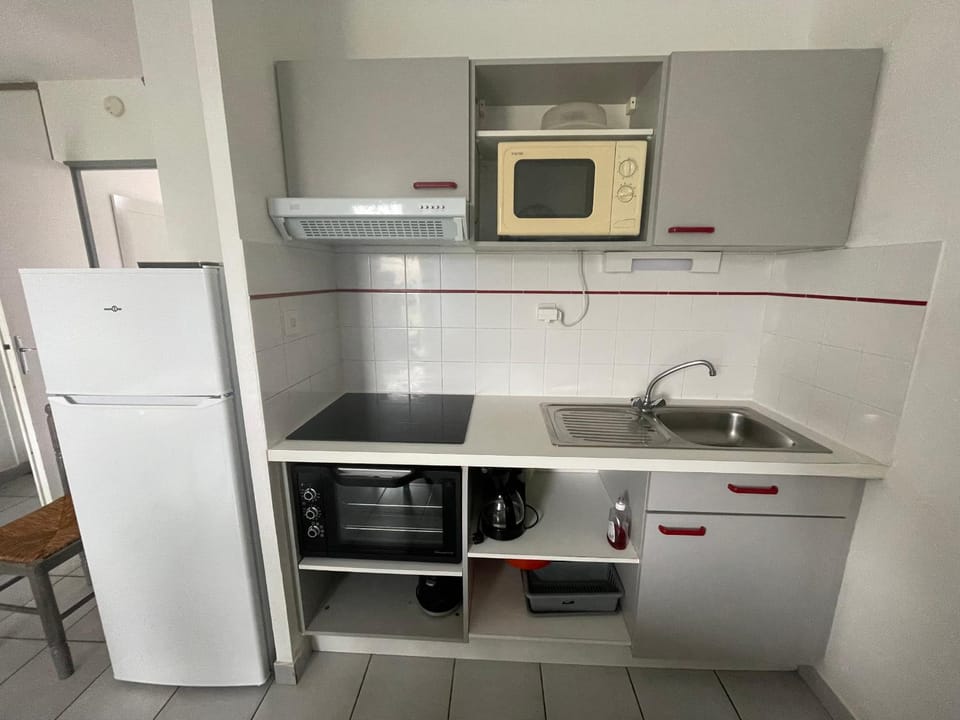 Maison avec Jardin, 900m Plage, 2 Chambres, Parking Inclus, Animaux Acceptés - La Tranche-sur-Mer - FR-1-22-173 House in La Tranche-sur-Mer