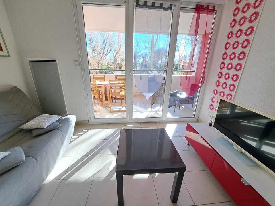 Appartement cosy 2 pièces avec accès direct plage, piscine et parking privé à Marseillan - FR-1-326-512 Apartment in Marseillan