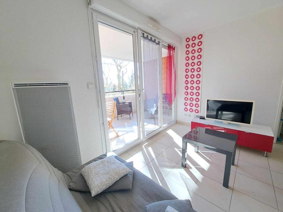 Appartement cosy 2 pièces avec accès direct plage, piscine et parking privé à Marseillan - FR-1-326-512 Apartment in Marseillan