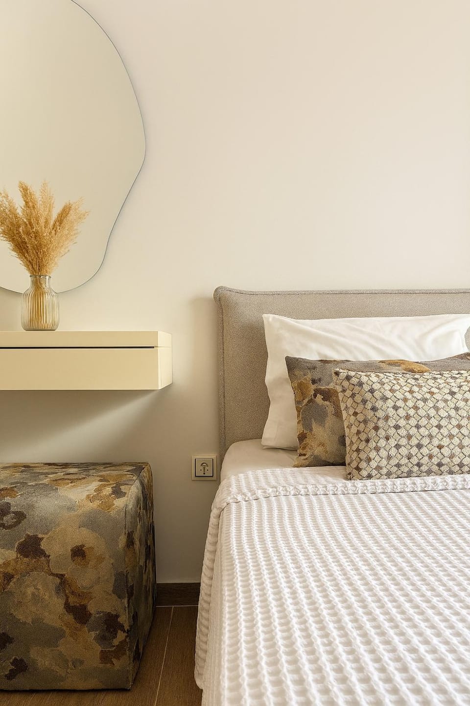 Bed, Decorative detail