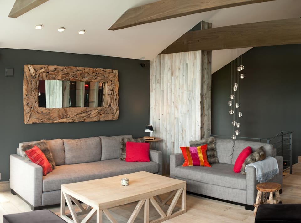 Living room, Dining area