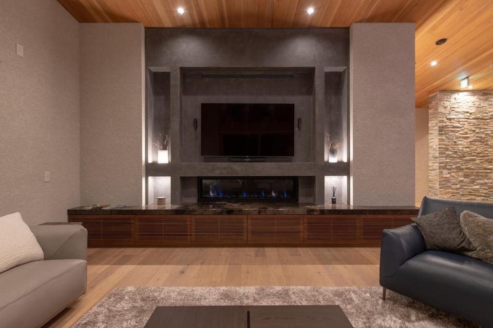 TV and multimedia, Living room, Area and facilities