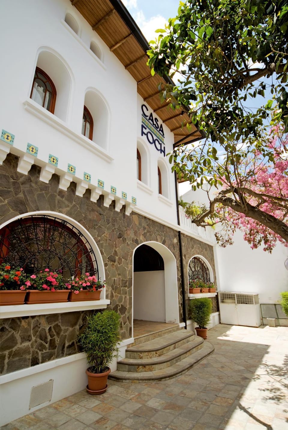 Facade/entrance, Day, Decorative detail, Internal: Not applicable to any particular room
