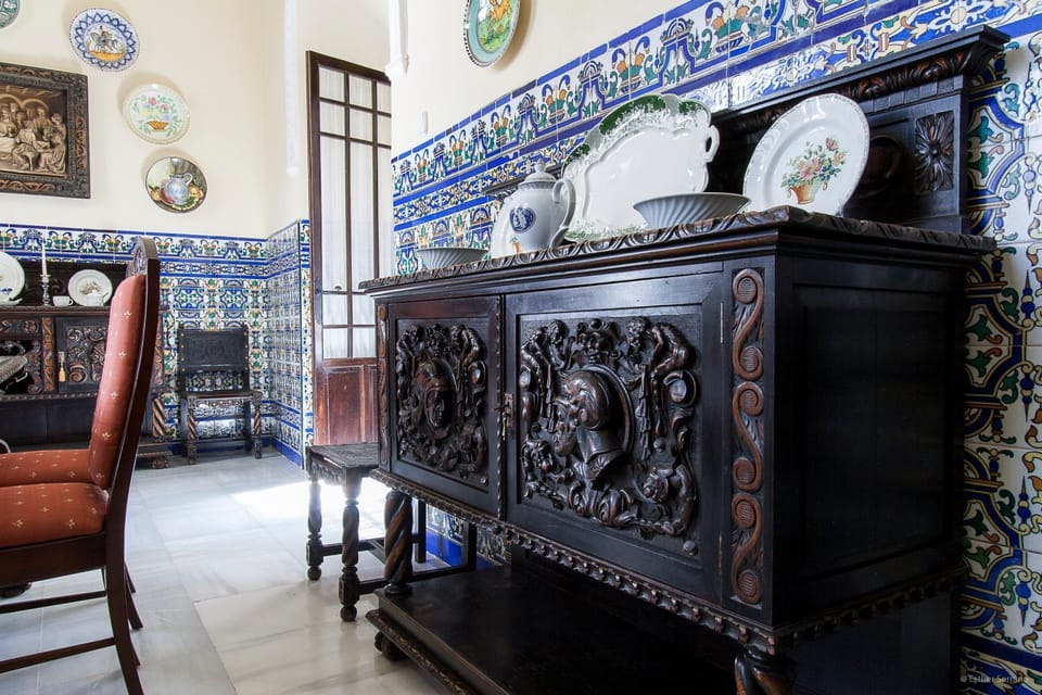 Decorative detail, Internal: Not applicable to any particular room