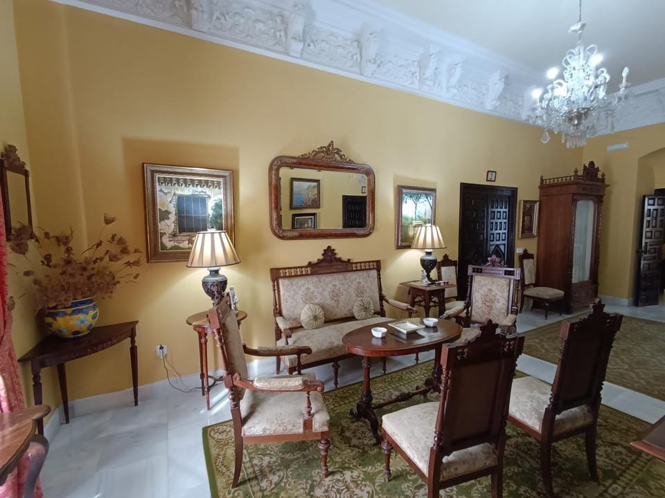 Area and facilities, Internal: Not applicable to any particular room