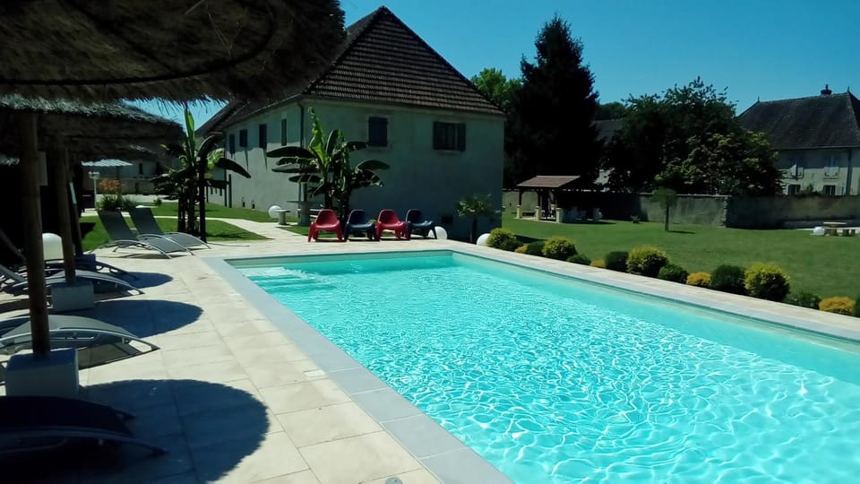 Patio, Garden, Swimming pool