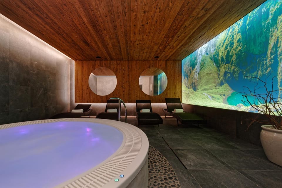 Hot Tub, Spa and wellness centre/facilities, Spa and wellness centre/facilities, Pool view