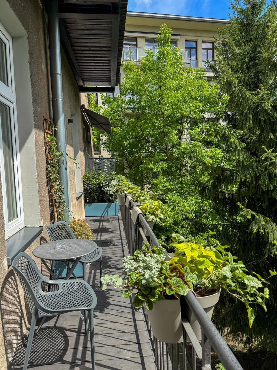 Spring, Day, Garden, View (from property/room), Balcony/Terrace, Garden view, Inner courtyard view
