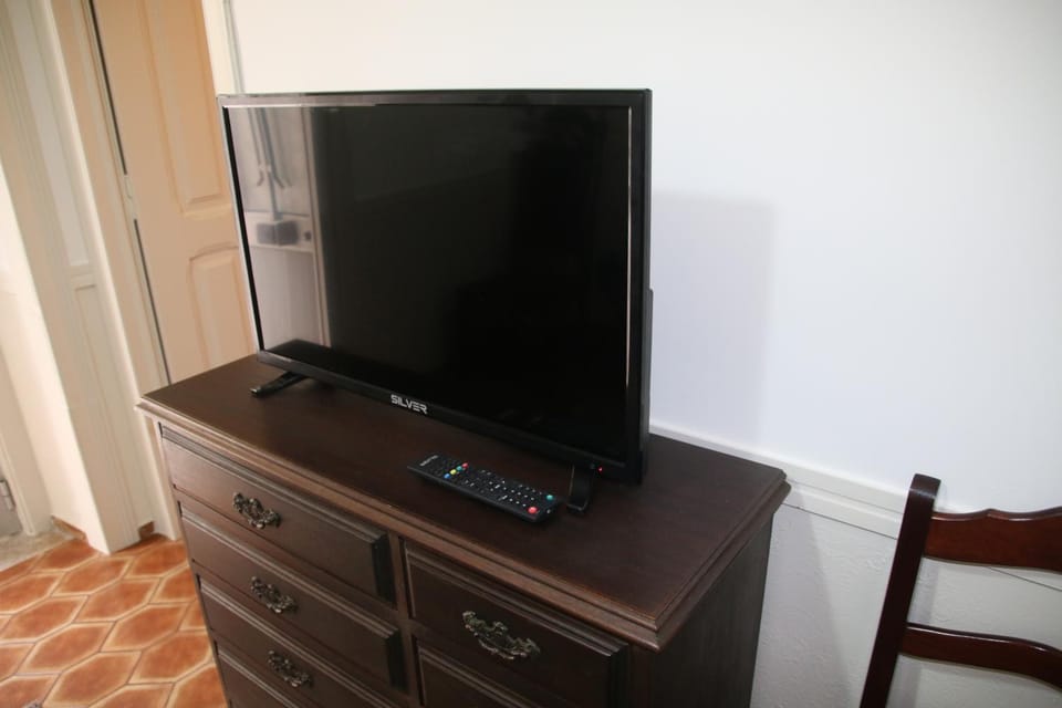 Communal lounge/ TV room, Dining area