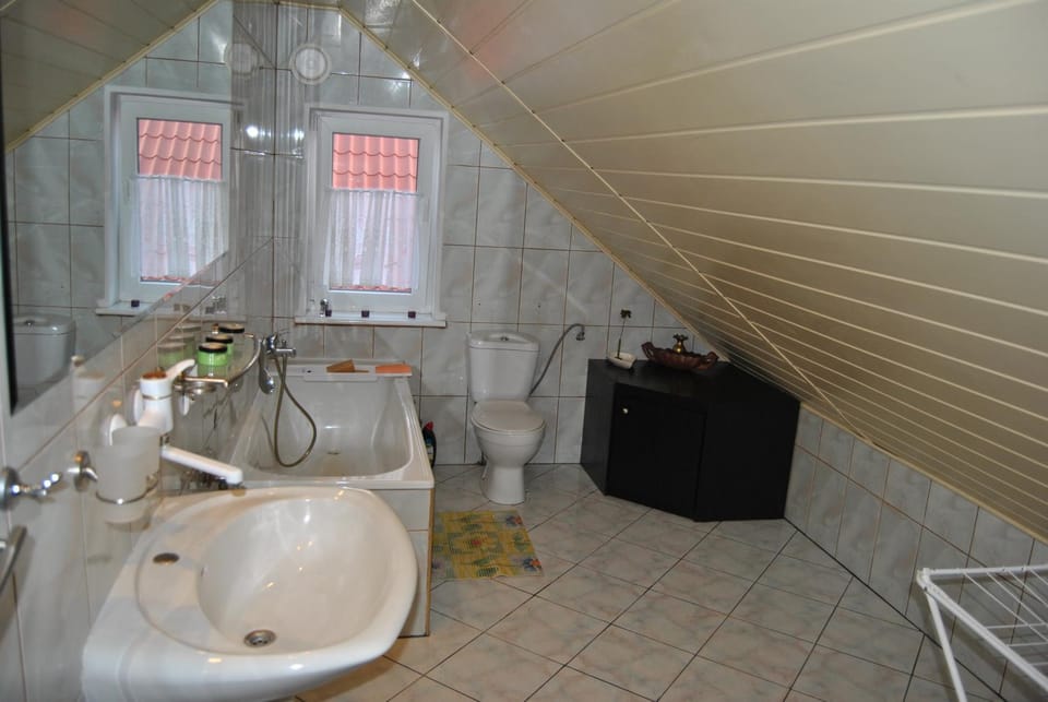 Toilet, Bathroom