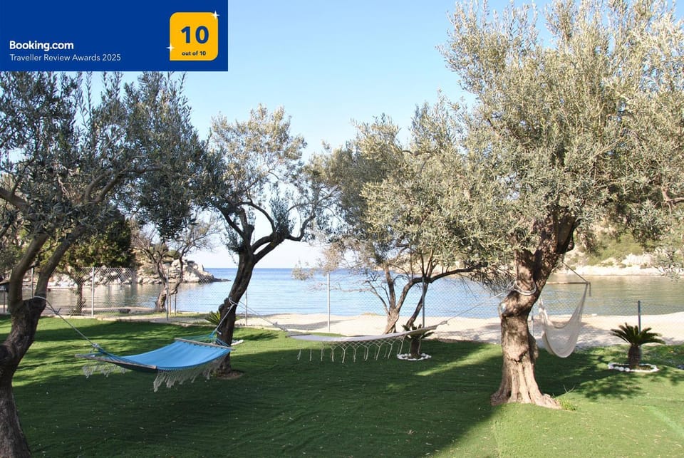 Natural landscape, Garden view, Mountain view, Sea view, Inner courtyard view, sunbed