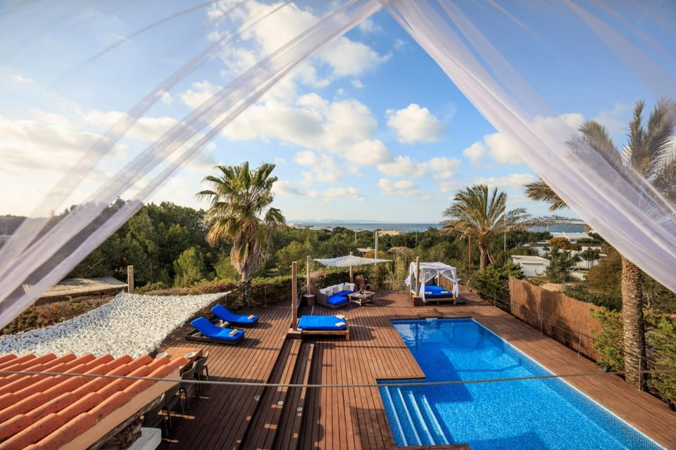 Pool view, Swimming pool