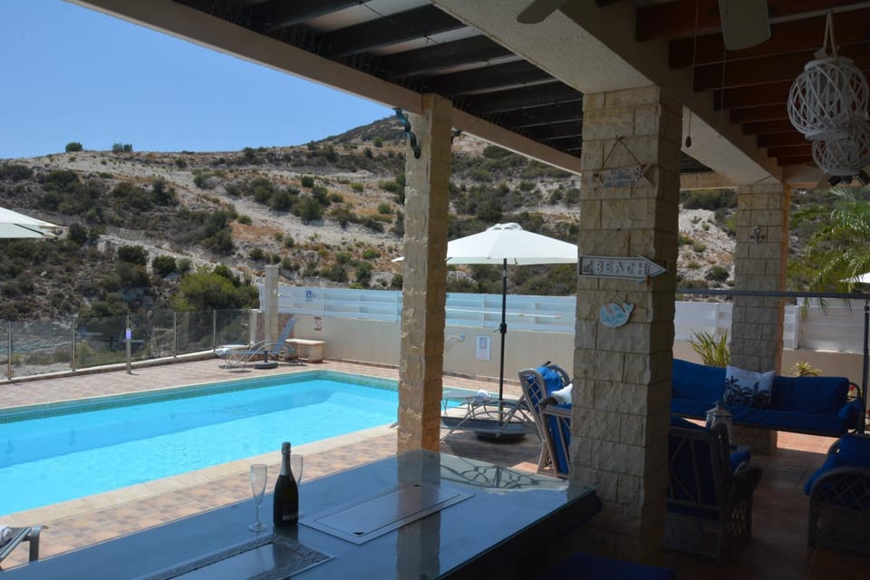 Balcony/Terrace, Swimming pool