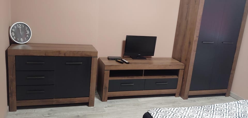 TV and multimedia, wardrobe