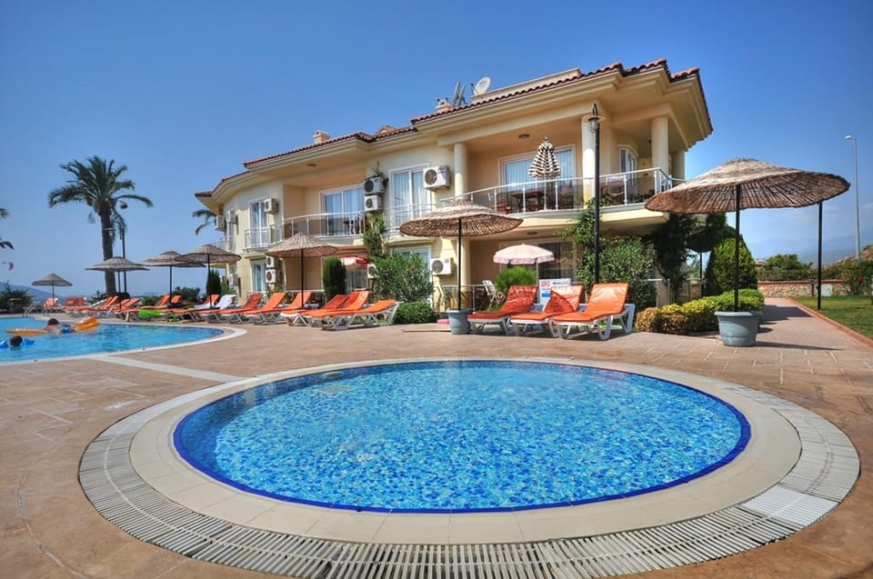 Pool view, Swimming pool