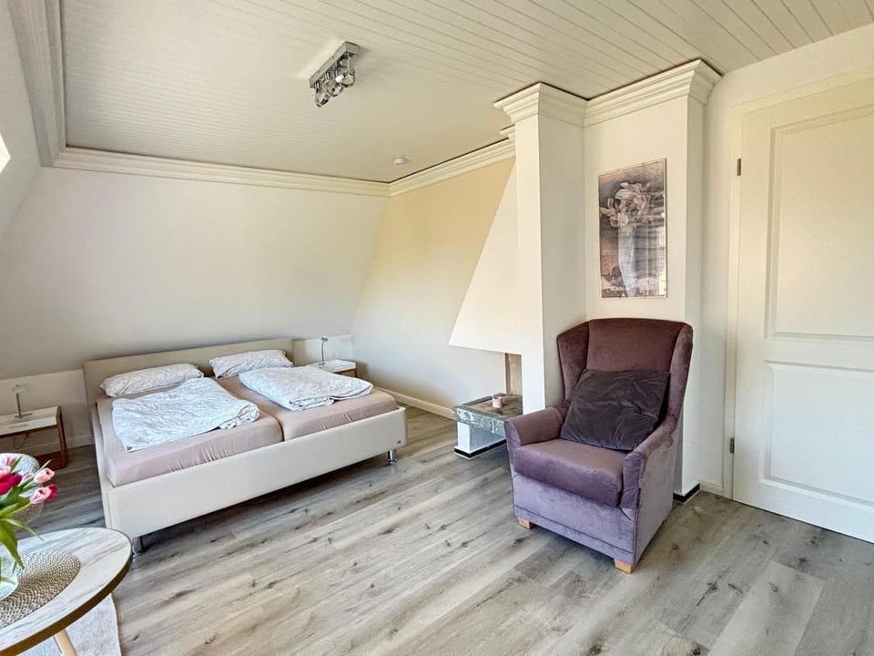 Ferienwohnung-Weidenstieg-OG Apartment in Wenningstedt-Braderup