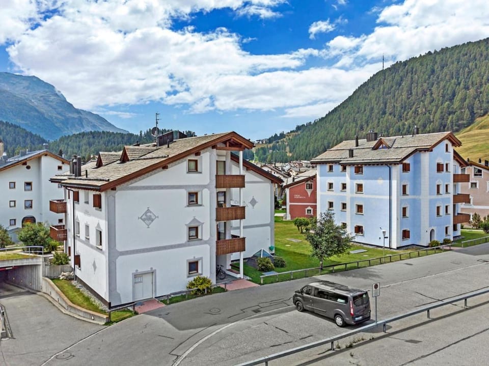 Grischalva 2 - Celerina Apartment in Saint Moritz