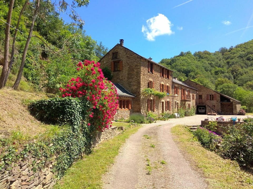 Les gîtes du Mas Brunet House in Occitanie
