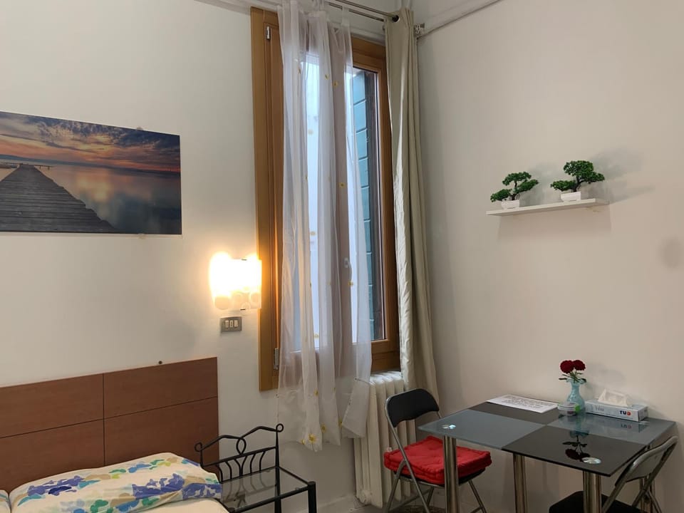 Archie's House Hostel in Venice