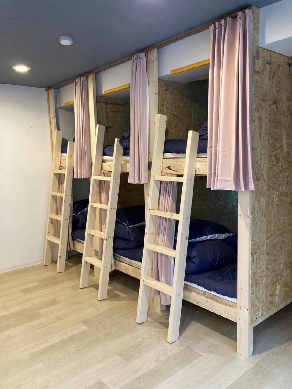 Cloud Sharing Hotel Hakata 1 Guesthouse Dormitory Bed and Breakfast in Fukuoka