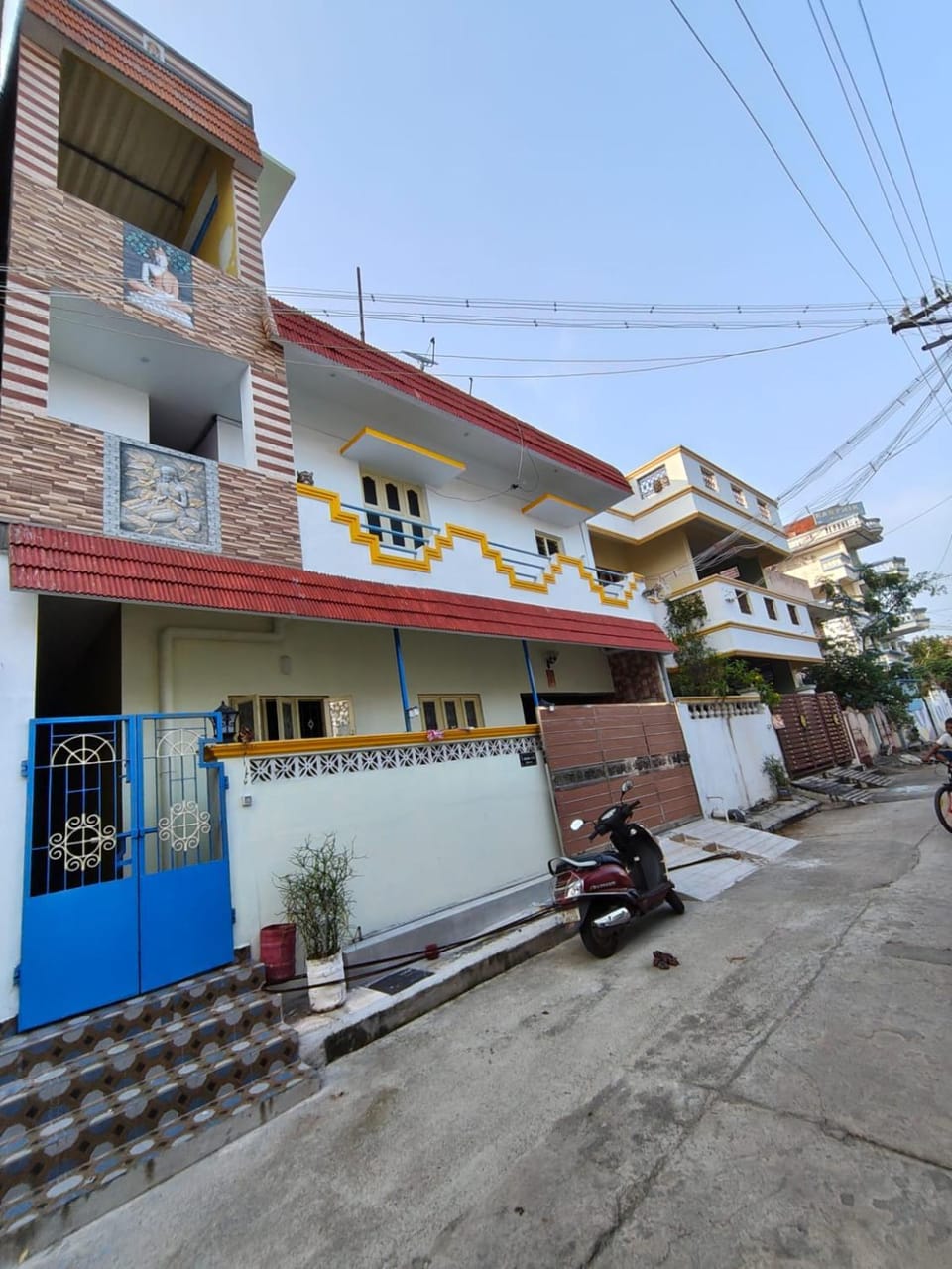 Property building, Street view