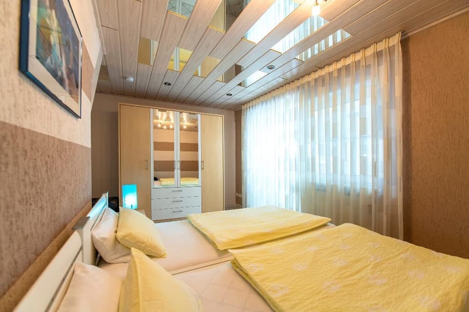 Bed, Bedroom, wardrobe