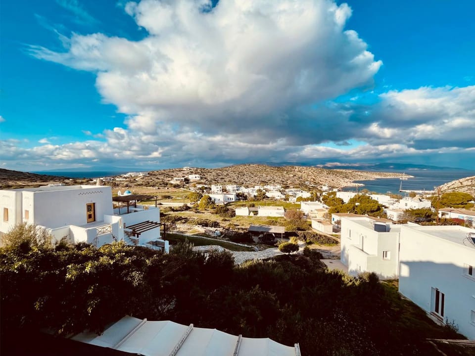 City view, Sea view