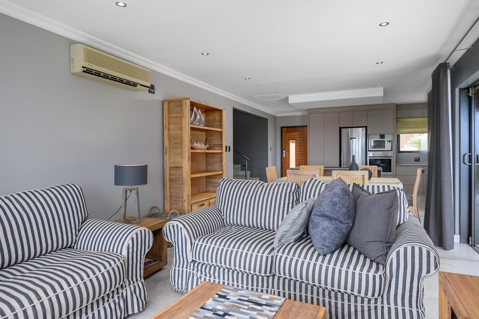 View (from property/room), Living room, Seating area, air conditioner